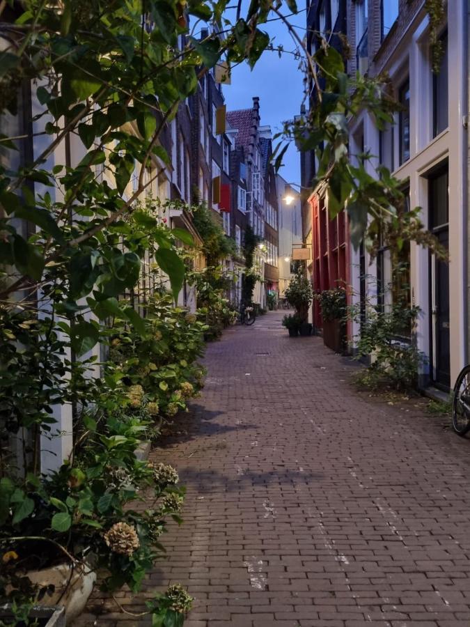 Here'S Lucy Amsterdam Exterior photo